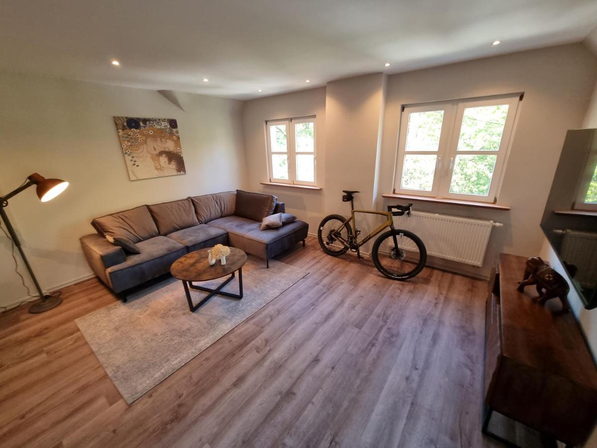 5 Sterne Bahnhoftraum, Appartement "Waldliebe" 133Qm, Grosse Terrasse 70Qm, Qr Code Scannen Fuer Virtuellen Rundgang, Premium Ausstattung เบราน์เฟลส์ ภายนอก รูปภาพ