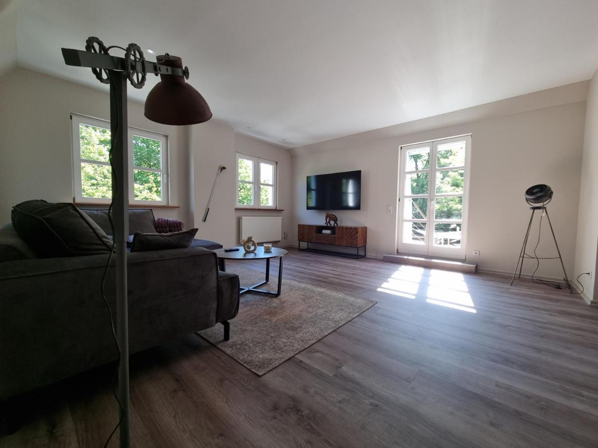 5 Sterne Bahnhoftraum, Appartement "Waldliebe" 133Qm, Grosse Terrasse 70Qm, Qr Code Scannen Fuer Virtuellen Rundgang, Premium Ausstattung เบราน์เฟลส์ ภายนอก รูปภาพ