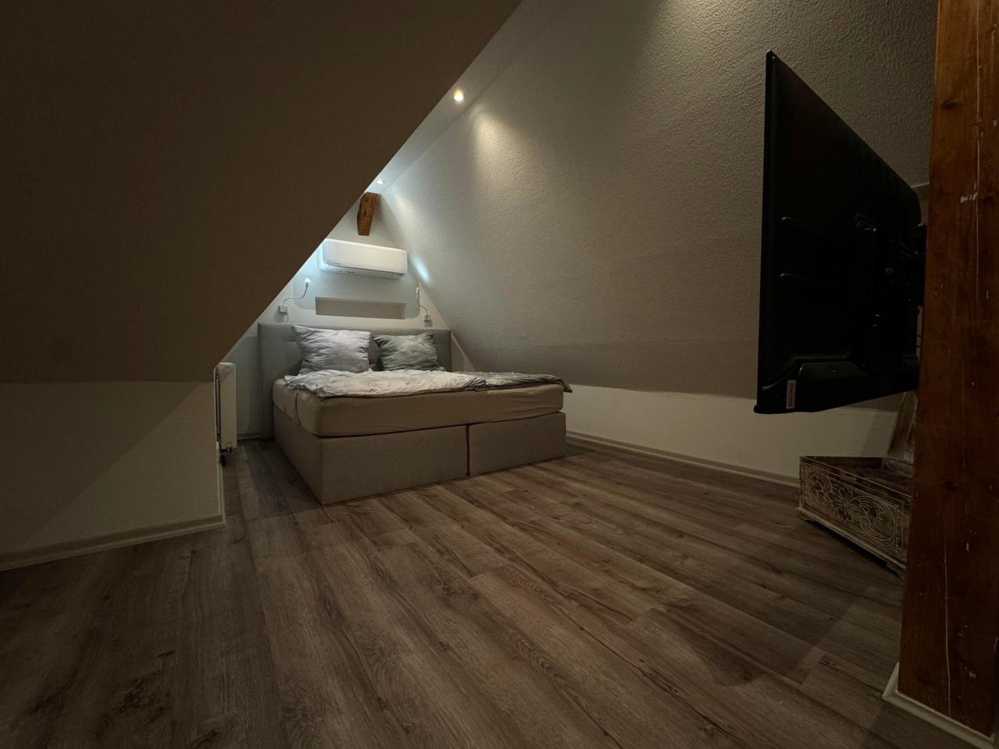 5 Sterne Bahnhoftraum, Appartement "Waldliebe" 133Qm, Grosse Terrasse 70Qm, Qr Code Scannen Fuer Virtuellen Rundgang, Premium Ausstattung เบราน์เฟลส์ ภายนอก รูปภาพ